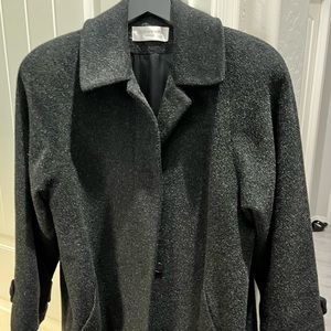 Jones New York Grey Wool Coat. Petite Large.